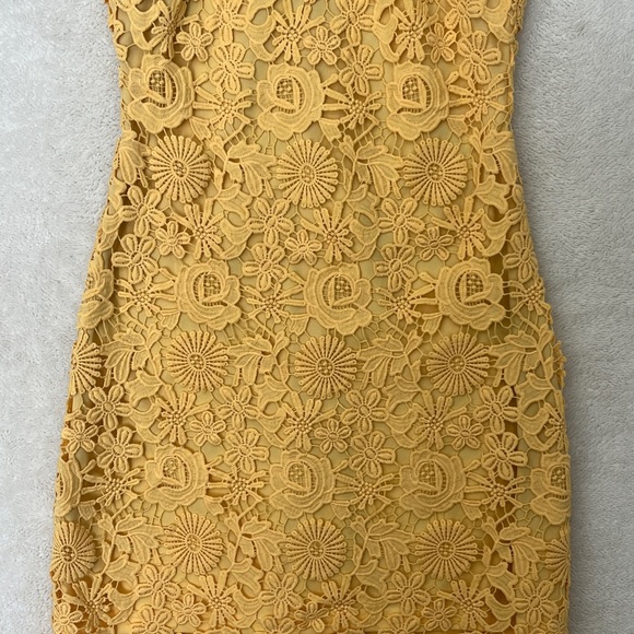 Lulus Dress Size Small Yellow Halter Tulip Lace - Picture 4 of 11